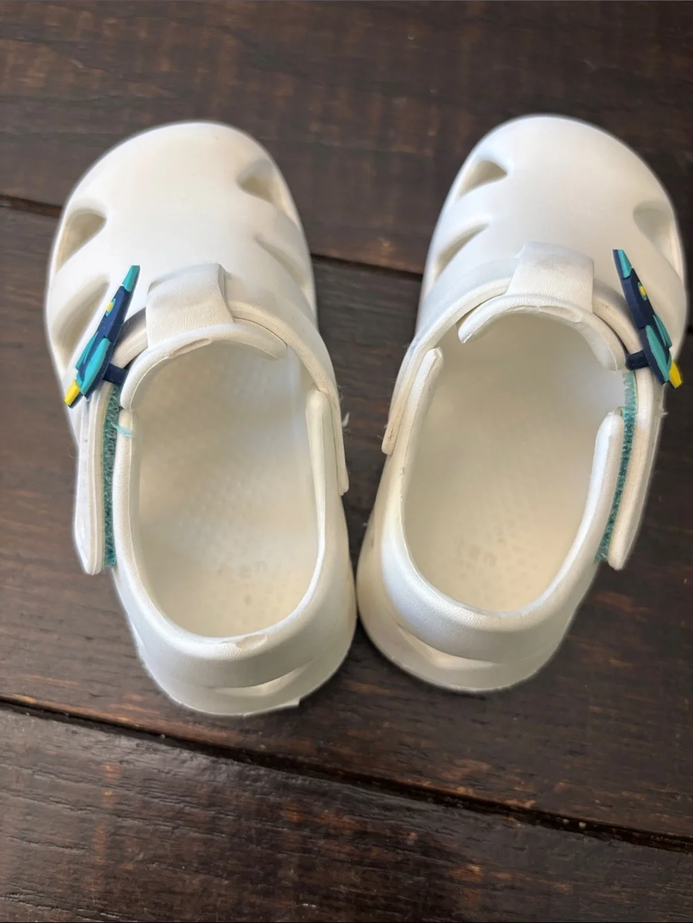 White Kids Sandals with Blue Rocket Charm - Water-Friendly